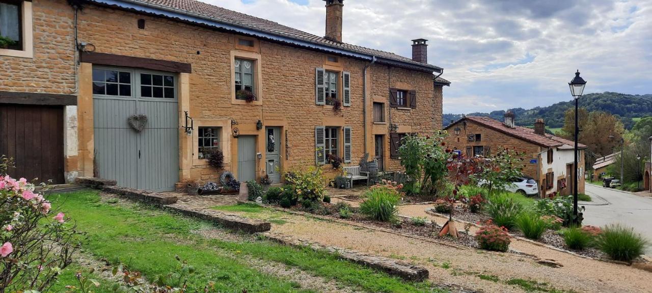 Les Gites & Chambres D'Hotes De La Ferme De Rosiere Houdrigny Экстерьер фото